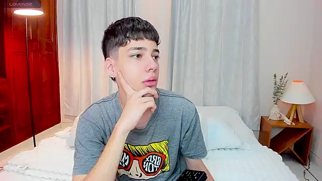 Snapshot of oblivion_deku chatting on October 2025 01:04:02 PM oblivion deku online show from October 2025 01:04:02 PM