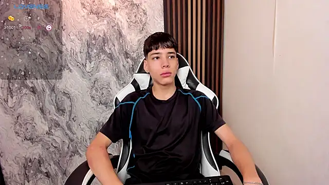 Snapshot of oblivion_deku chatting on October 2025 01:53:04 PM oblivion deku online show from October 2025 01:53:04 PM