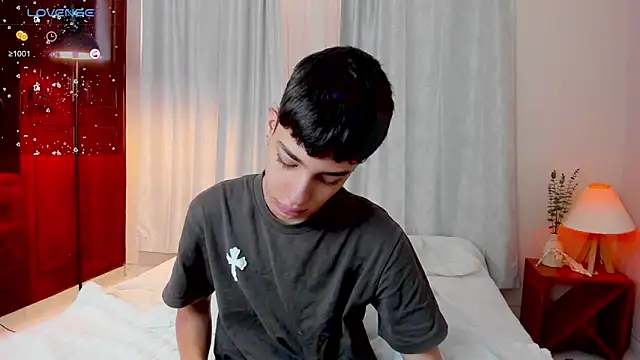 Snapshot of oblivion_deku chatting on October 2025 01:45:01 PM oblivion deku online show from October 2025 01:45:01 PM