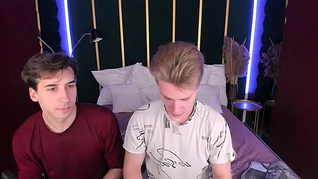 Snapshot of LawrenceMiles chatting on October 2025 08:30:02 PM LawrenceMiles online show from October 2025 08:30:02 PM