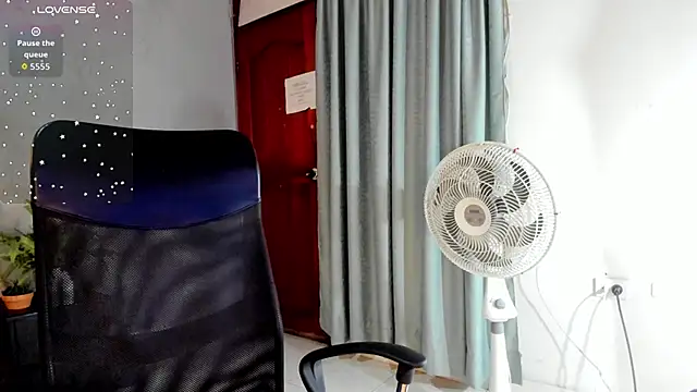 Daiisy kiss online show from February 2026 12:26:01 PM