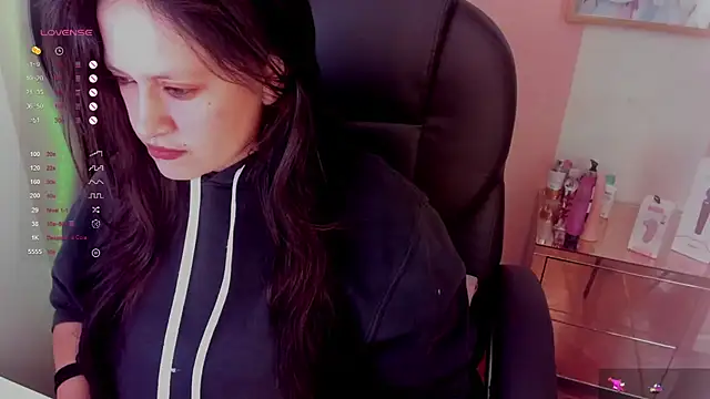 Snapshot of Morana__Hot chatting on October 2025 04:28:02 AM Morana Hot online show from October 2025 04:28:02 AM