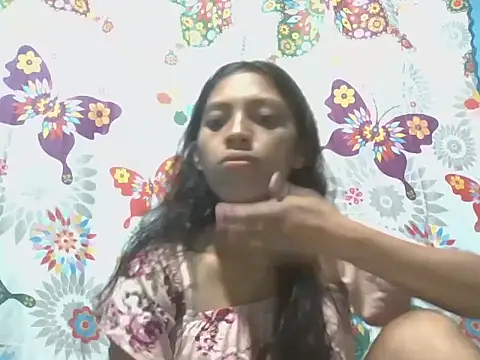 Snapshot of preggymom19 chatting on October 2025 02:48:02 AM preggymom19 online show from October 2025 02:48:02 AM
