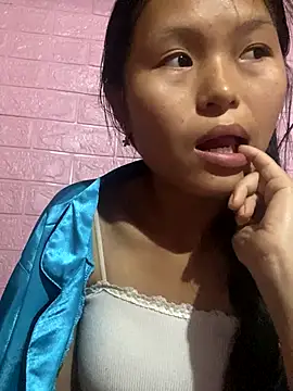 milo bae online show from November 2025 06:18:02 AM