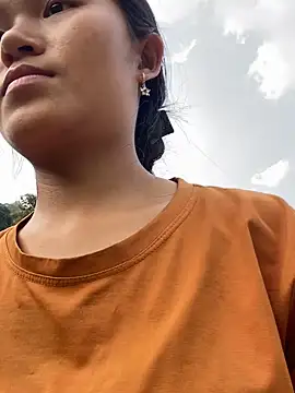 milo bae online show from March 2026 09:22:02 AM