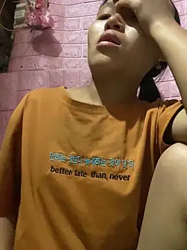 milo bae online show from April 2026 10:59:02 PM