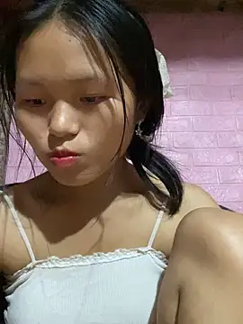 milo bae online show from November 2025 02:15:02 AM