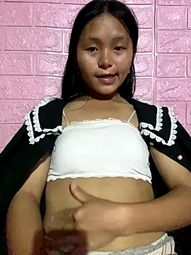 milo bae online show from October 2025 01:59:02 AM