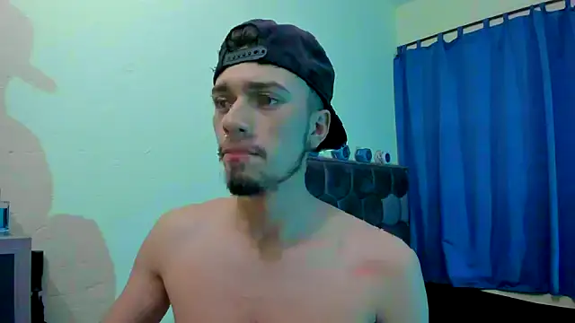 Snapshot of theostone chatting on September 2025 09:27:01 AM theostone online show from September 2025 09:27:01 AM