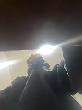 Snapshot of derek_devil24 chatting on November 2025 09:53:02 AM derek devil24 online show from November 2025 09:53:02 AM