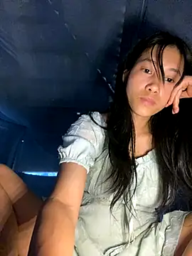 EmLy02 online show from September 2025 08:04:01 AM
