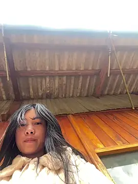 EmLy02 online show from December 2025 12:12:01 AM