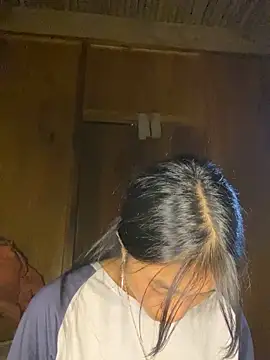 EmLy02 online show from November 2025 01:15:02 PM