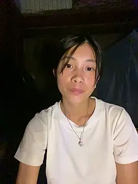 EmLy02 online show from October 2025 11:56:01 AM