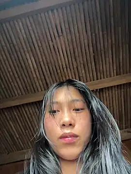 EmLy02 online show from April 2026 02:52:01 AM