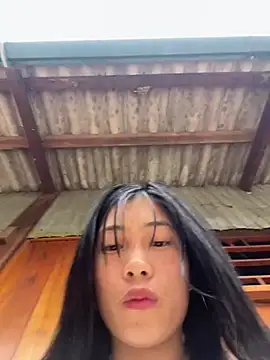 EmLy02 online show from April 2026 02:24:01 AM