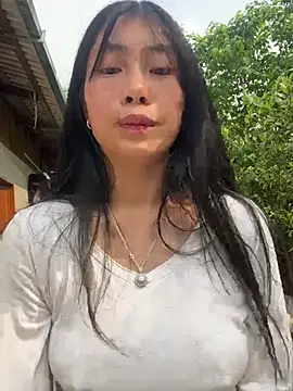 EmLy02 online show from April 2026 02:18:01 AM