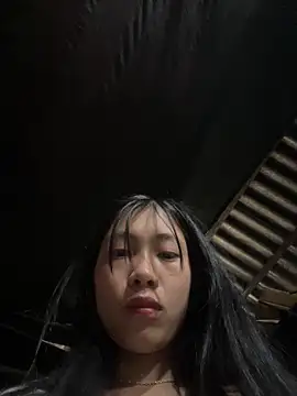 EmLy02 online show from April 2026 01:29:02 AM