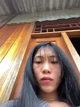 EmLy02 online show from February 2026 01:57:01 AM