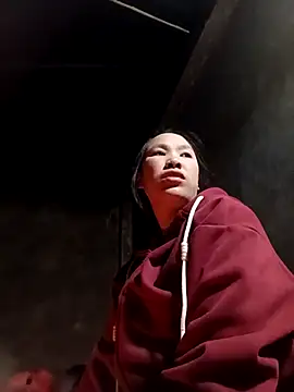 fanchunn online show from November 2025 12:27:01 PM