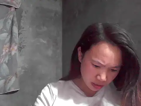 fanchunn online show from December 2025 12:07:02 PM