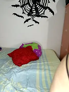 Emily  Hott online show from October 2025 02:35:02 AM