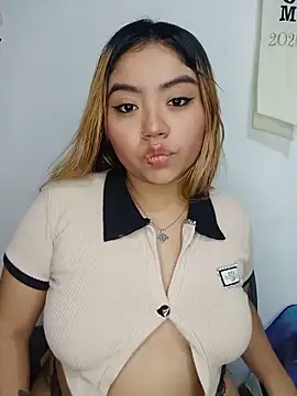 Emily  Hott online show from June 2026 08:57:02 PM