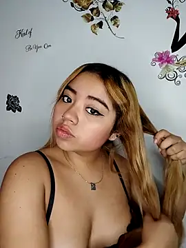 Emily  Hott online show from February 2026 12:05:02 PM