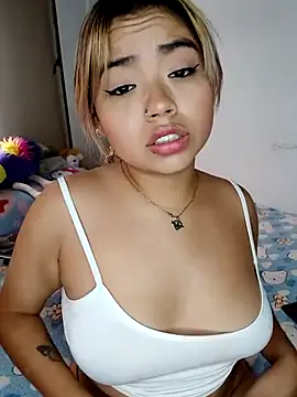 Emily  Hott online show from November 2025 09:29:02 PM