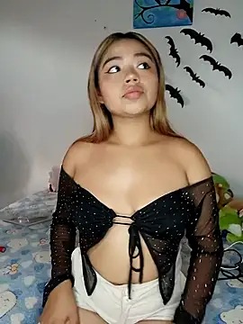 Emily  Hott online show from October 2025 10:10:02 PM