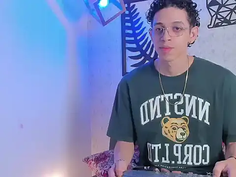 nicolai drake online show from September 2025 03:31:02 AM