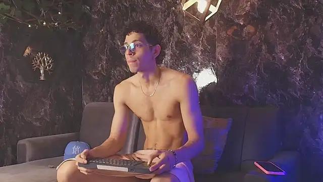 nicolai drake online show from November 2025 08:24:01 PM