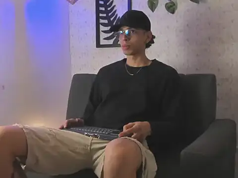 nicolai drake online show from October 2025 04:11:02 AM