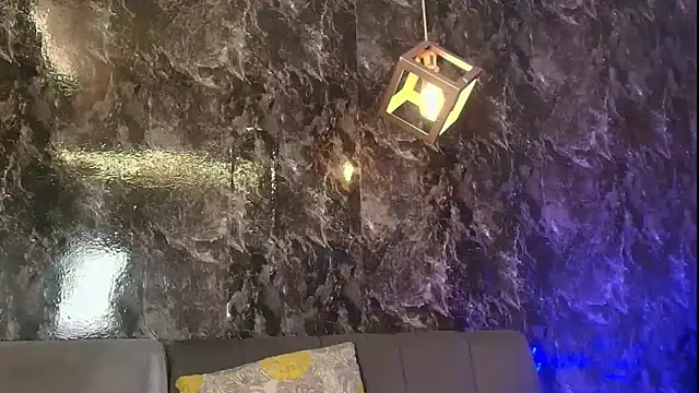 nicolai drake online show from November 2025 04:02:01 AM