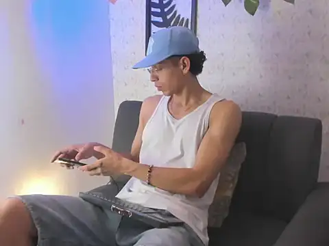 nicolai drake online show from October 2025 07:47:02 PM