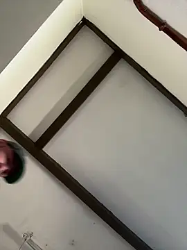 kev0n2389 online show from October 2025 08:54:01 PM