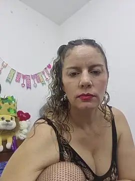 Nina vallon online show from May 2026 10:32:01 AM