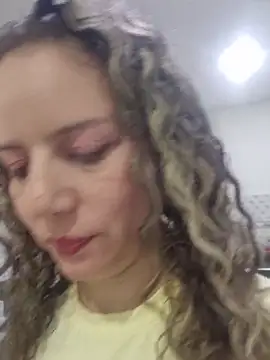 Nina vallon online show from February 2026 12:49:02 PM