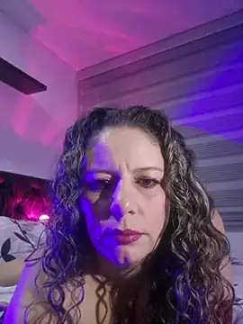 Snapshot of Nina_vallon chatting on June 2026 10:35:02 AM Nina vallon online show from June 2026 10:35:02 AM