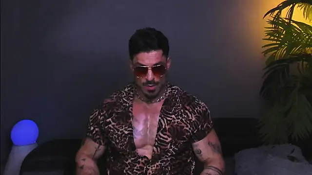 dennis cox1 online show from December 2025 08:13:02 AM