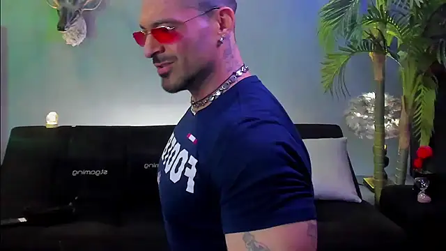 dennis cox1 online show from March 2026 07:15:02 PM