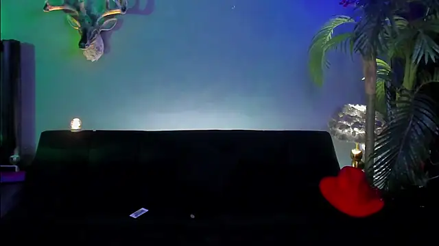 dennis cox1 online show from April 2026 01:07:02 AM