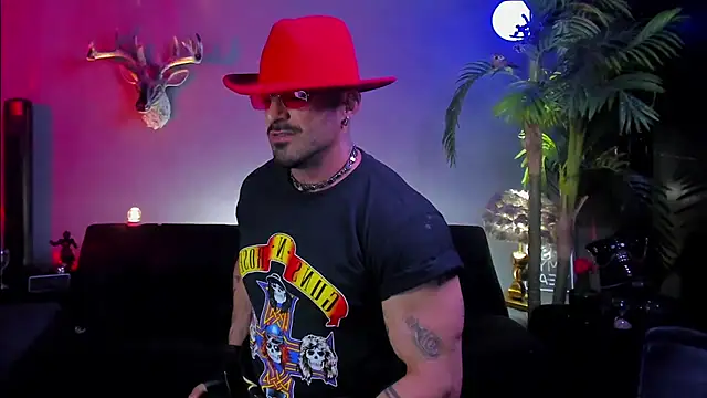 dennis cox1 online show from April 2026 11:08:02 PM