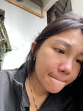 Miumieu online show from October 2025 02:11:02 AM