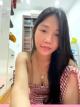 Miumieu online show from November 2025 12:42:02 PM