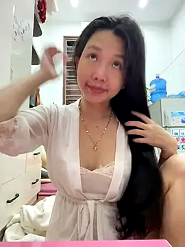 Miumieu online show from December 2025 02:27:02 PM