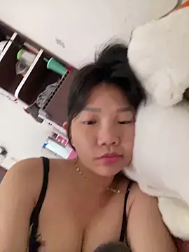 Miumieu online show from October 2025 03:05:02 AM