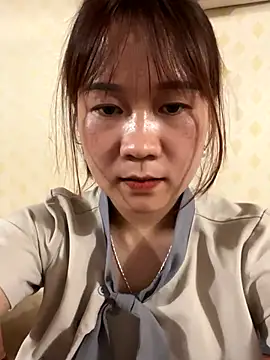 qinejr37 online show from September 2025 04:46:01 AM