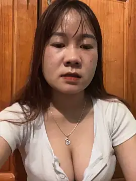 qinejr37 online show from October 2025 10:40:02 PM
