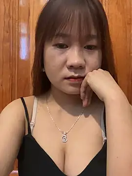 qinejr37 online show from October 2025 12:45:02 AM
